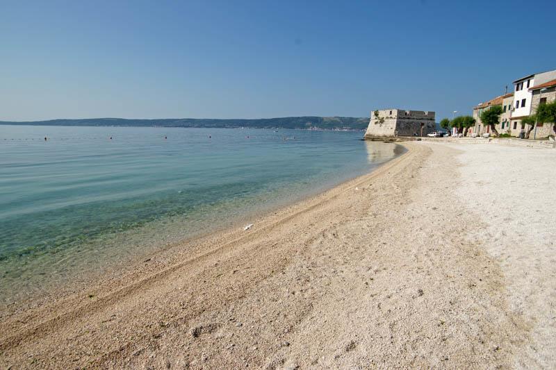 Sunny Apartment By The Beach Kaštel Štafilić エクステリア 写真